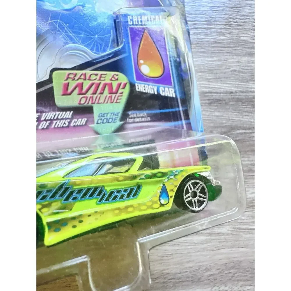2002 Hot Wheels Planet.Com CD-ROM 2/6 Chemical Energy Car H95